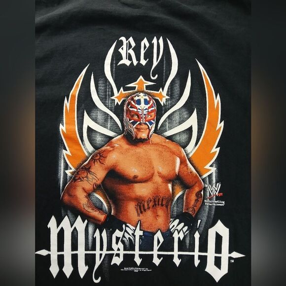 Vintage WWE Rey Mysterio Lucha Libre Luchadore Mask Size M T-shirt 2004 Trinity - Picture 5 of 9